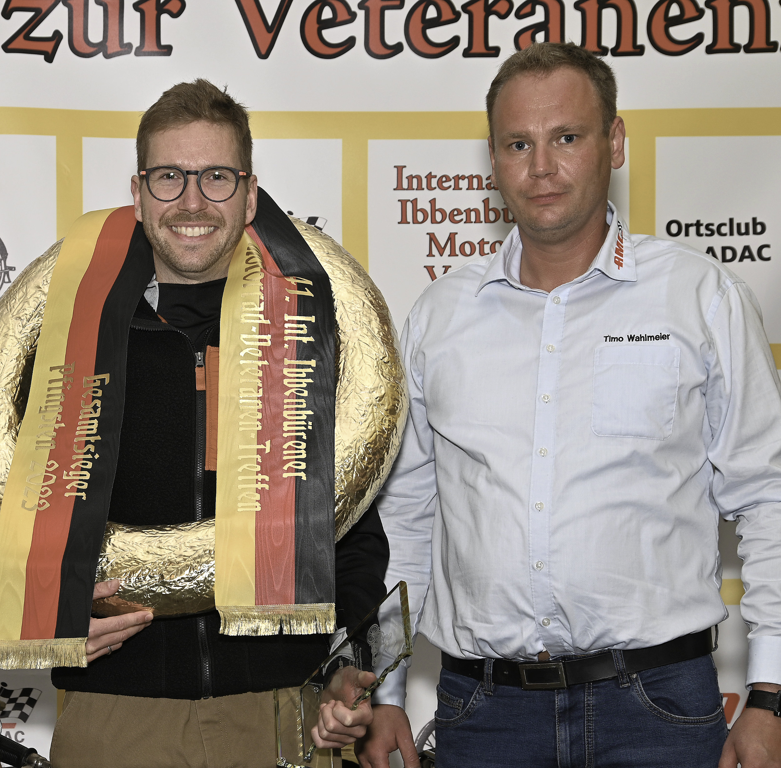 Marc Schulte (l.) ist der Gesamtsieger der 41. Veteranenrallye.